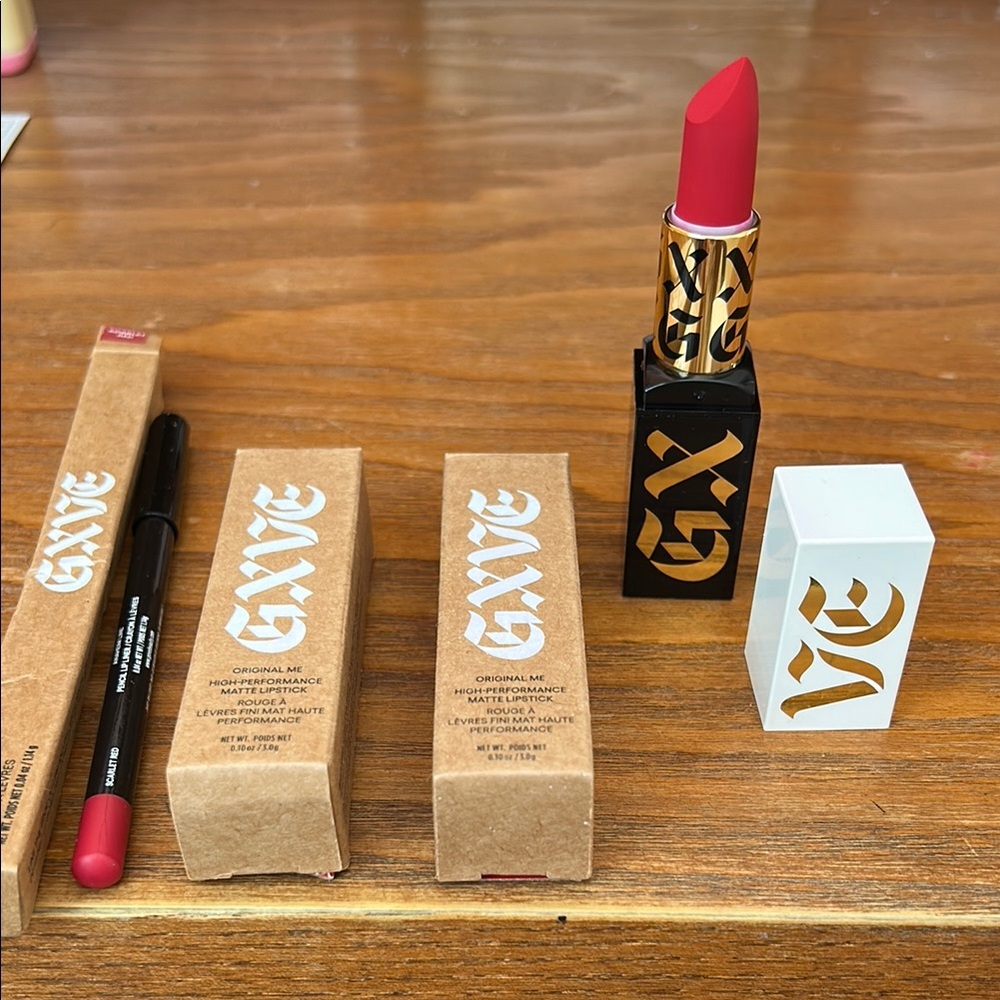 GXVE Red Lipstick and Liner Set